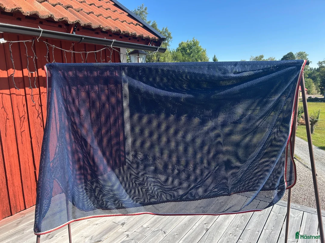 Täcken hästutrustning till salu: Svett täcke  - Annons 1