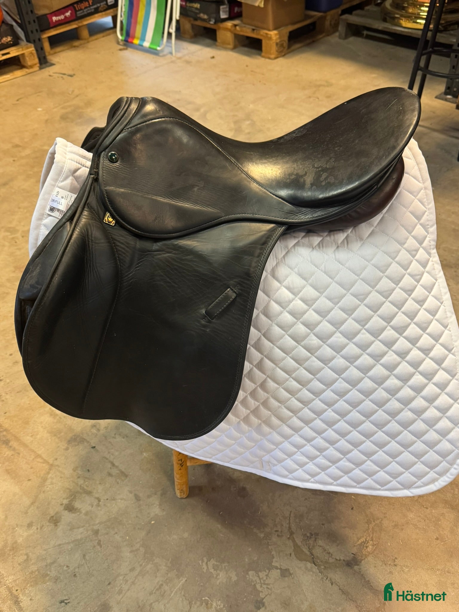 Sadlar hästutrustning till salu: Äldre Stübben Romanus i Falkenberg - Annons 1