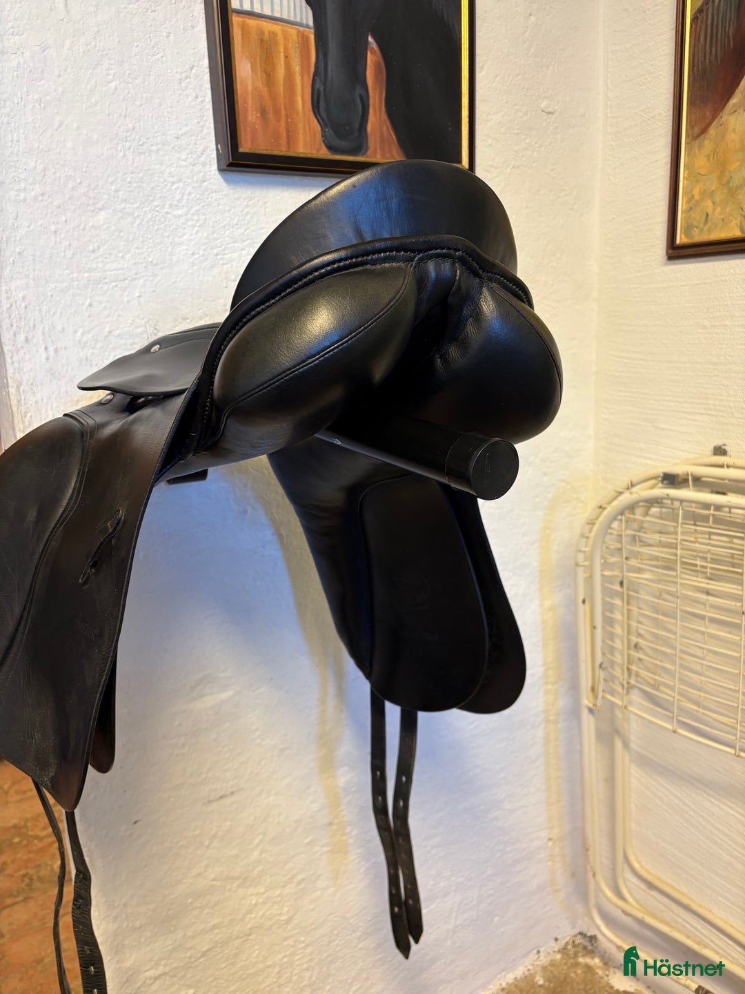 Sadlar hästutrustning till salu: Dressyrsadel för den lilla ryttaren i Fjälkinge - Annons 3