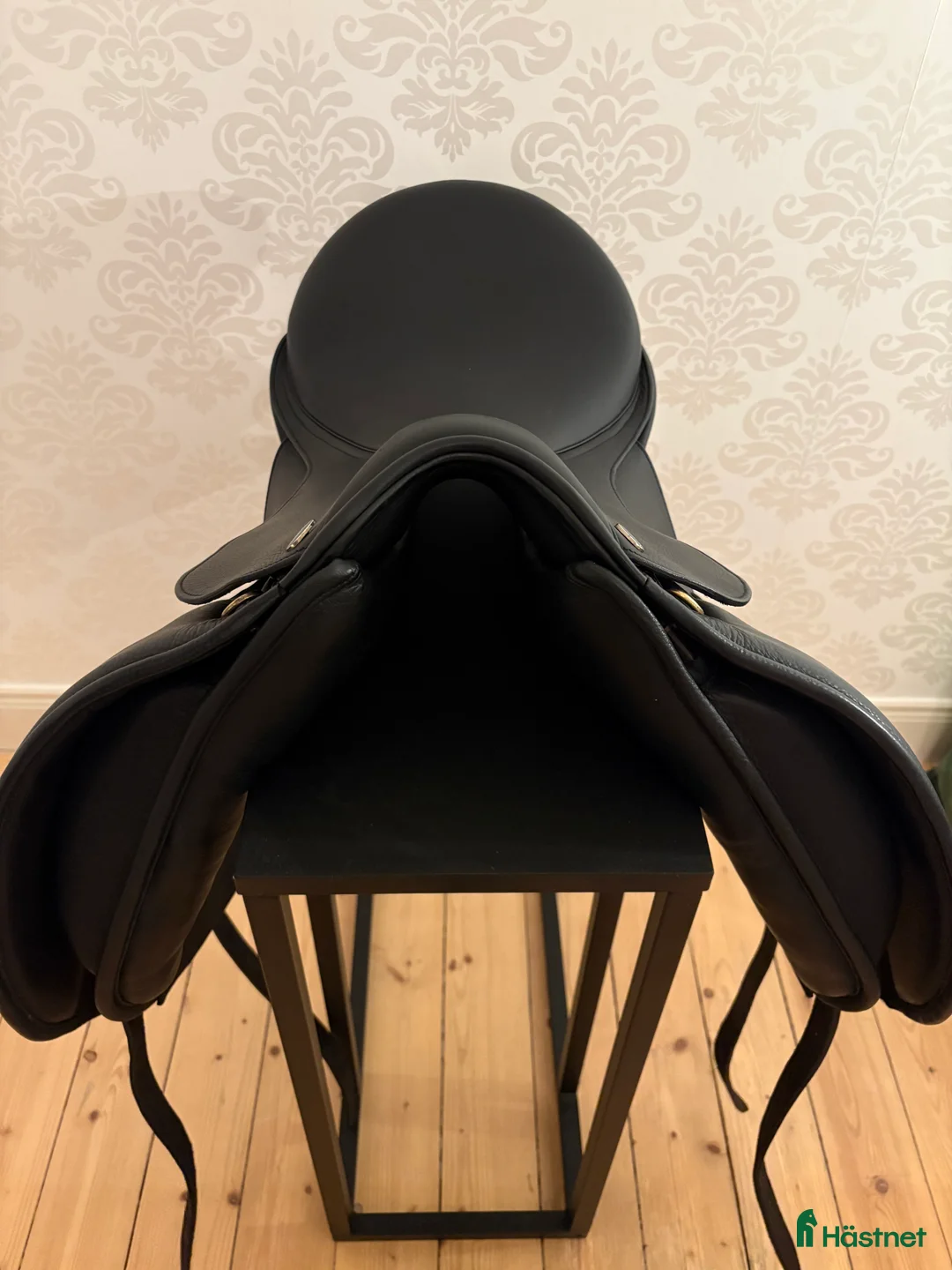 Sadlar hästutrustning till salu: Lippo Vanessa 17,5” i Ludvika - Annons 2