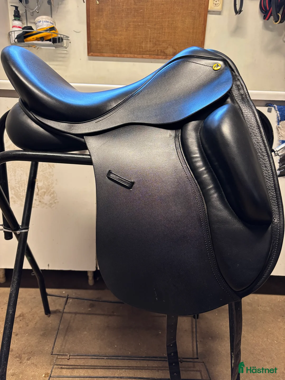 Sadlar hästutrustning till salu: Anatomica Cygnus G3 17,5” - Annons 2