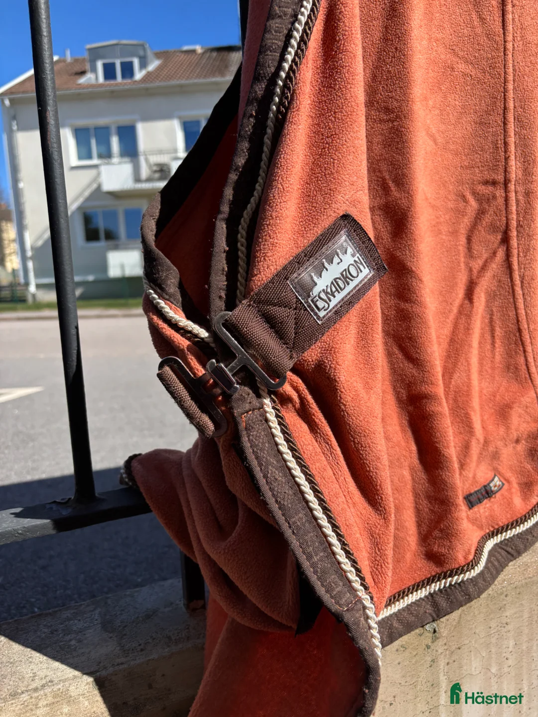 Täcken hästutrustning till salu: Eskadron fleecetäcke - Annons 2