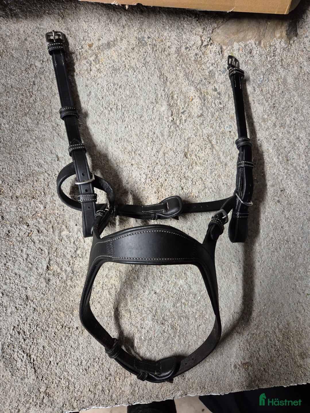 Träns hästutrustning till salu: Träns, pannband, bett och nosgrimma svart läder i Ullånger - Annons 5