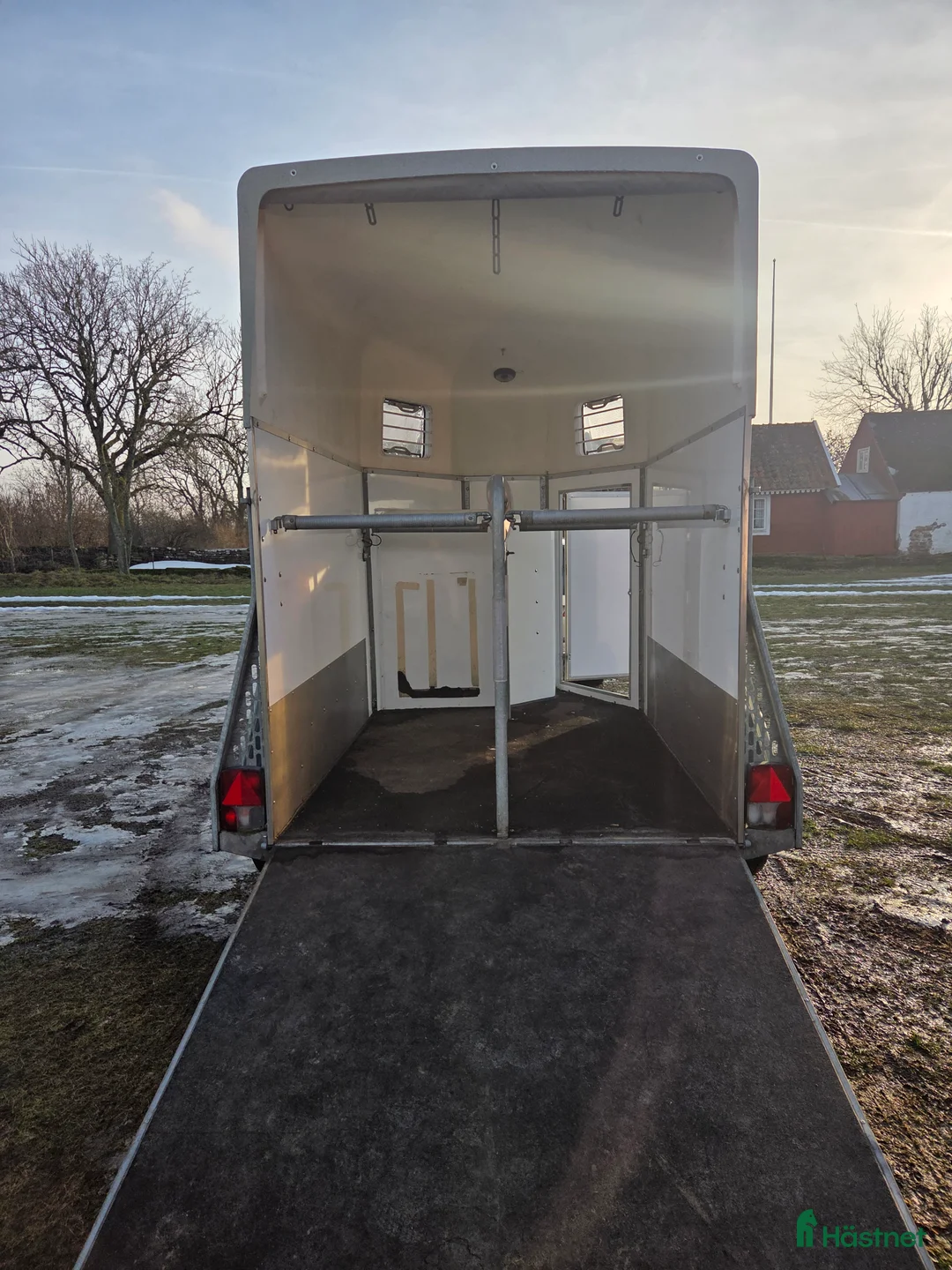 Hästtransporter  fordon & transport till salu: Nyreoverad, nybes Böckmann duett GP, sadelkammare i Kalmar - Annons 4