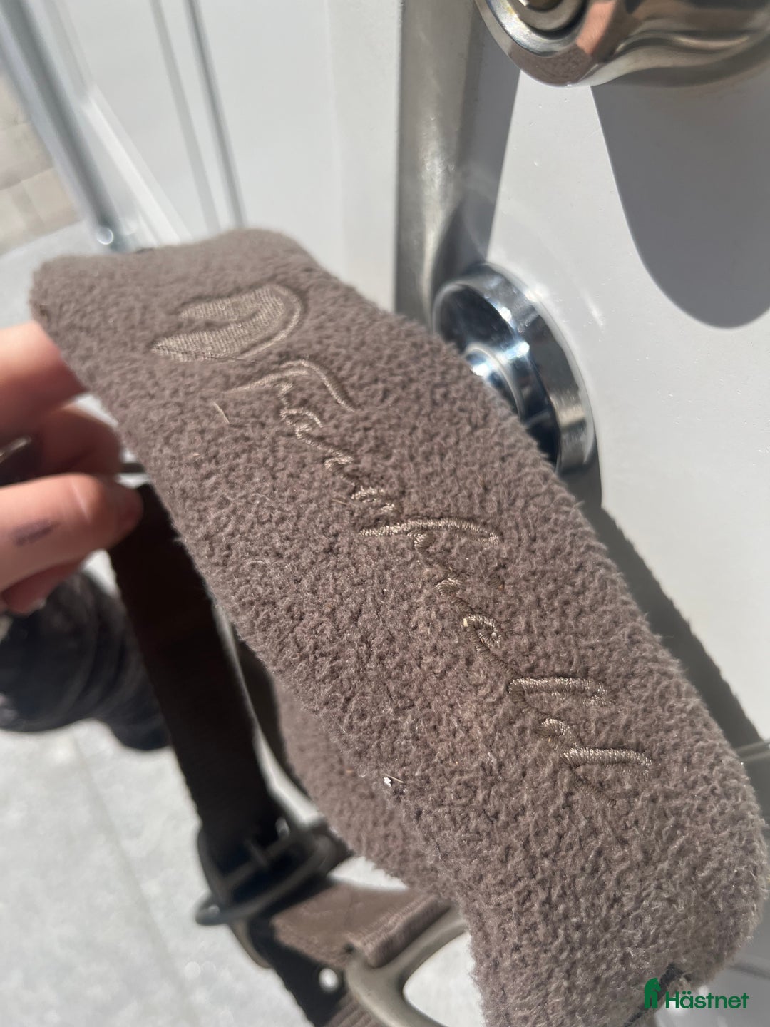 Övrig Hästutrustning hästutrustning till salu: Ljusbrun grimma + grimskaft i Åkersberga - Annons 7