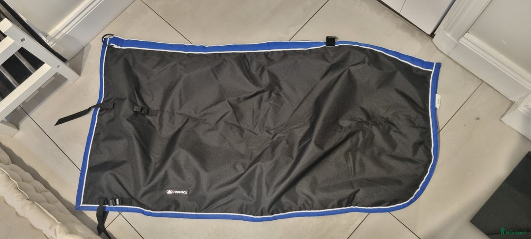 Täcken hästutrustning till salu: Körtäcke oanvänt stl L , ca 145cm i Södertälje - Annons 1