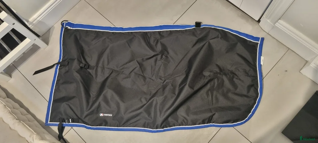 Täcken hästutrustning till salu: Körtäcke oanvänt stl L , ca 145cm i Södertälje - Annons 1