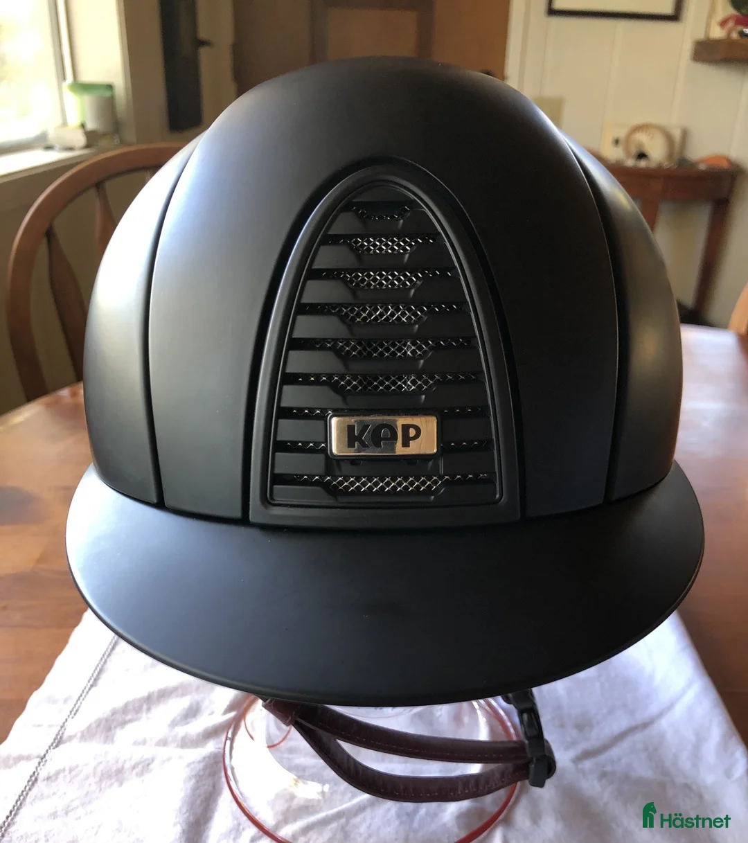 Hjälmar ryttarutrustning till salu: Kep ridhjälm i Örnsköldsvik - Annons 1