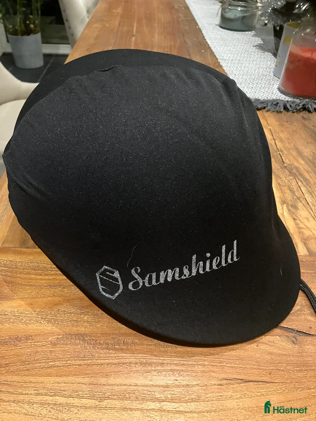 Hjälmar ryttarutrustning till salu: Matt svart väldigt fin Samshield Miss Shield - Annons 3