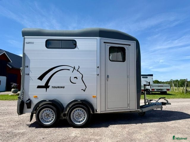 Hästtransporter  fordon & transport till salu: Begagnad Cheval Liberté - Jumping -24 - Annons 1