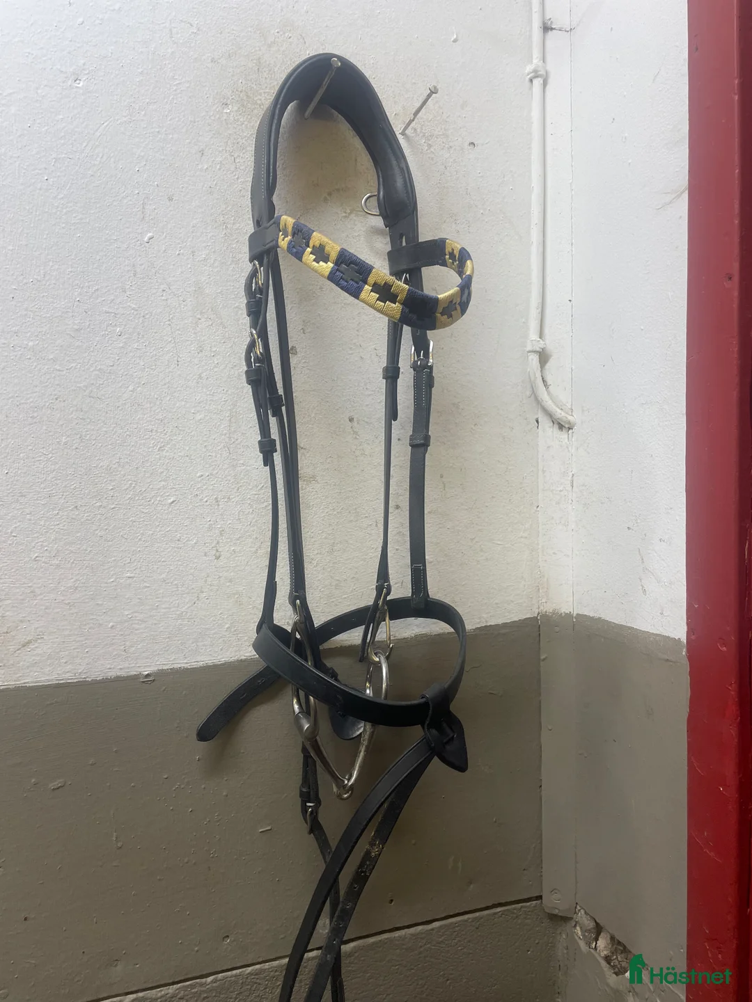 Träns hästutrustning till salu: Iprincip helt nytt träns - Annons 1