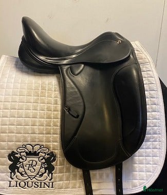 Sadlar hästutrustning till salu: Dressyrsadel Prestige Optimax 16" i Uppsala - Annons 5