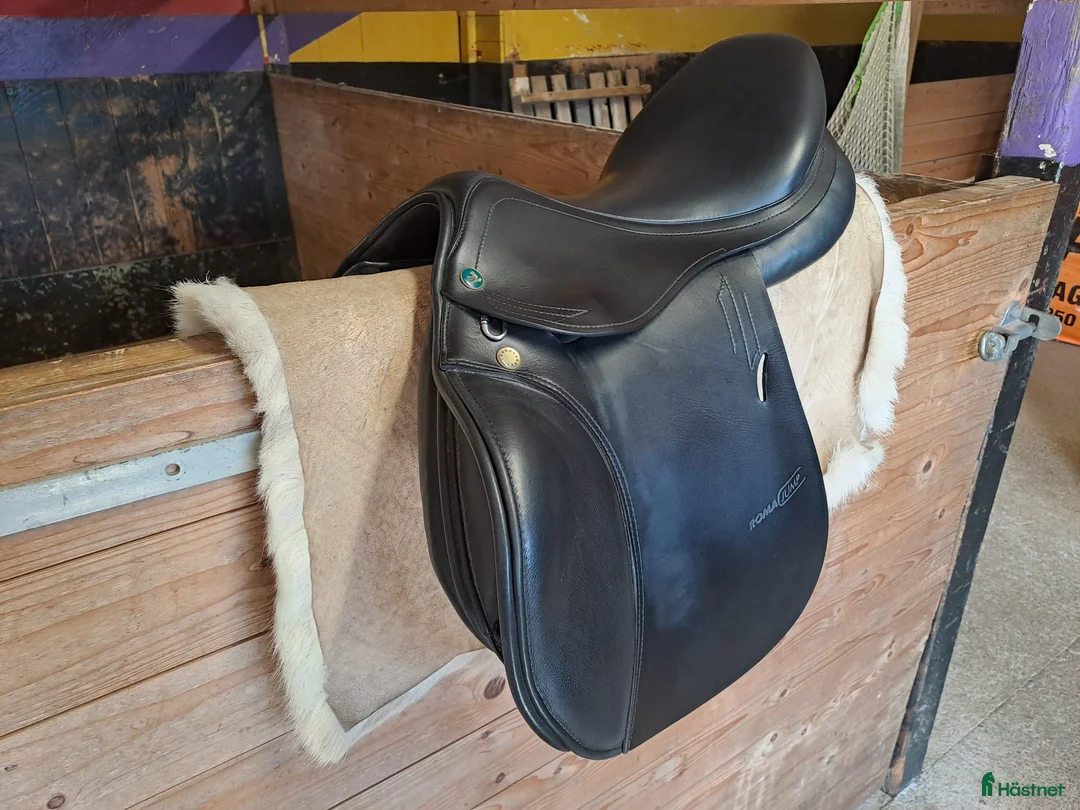 Sadlar hästutrustning till salu: Prestige Roma Hopp i Långasjö - Annons 2