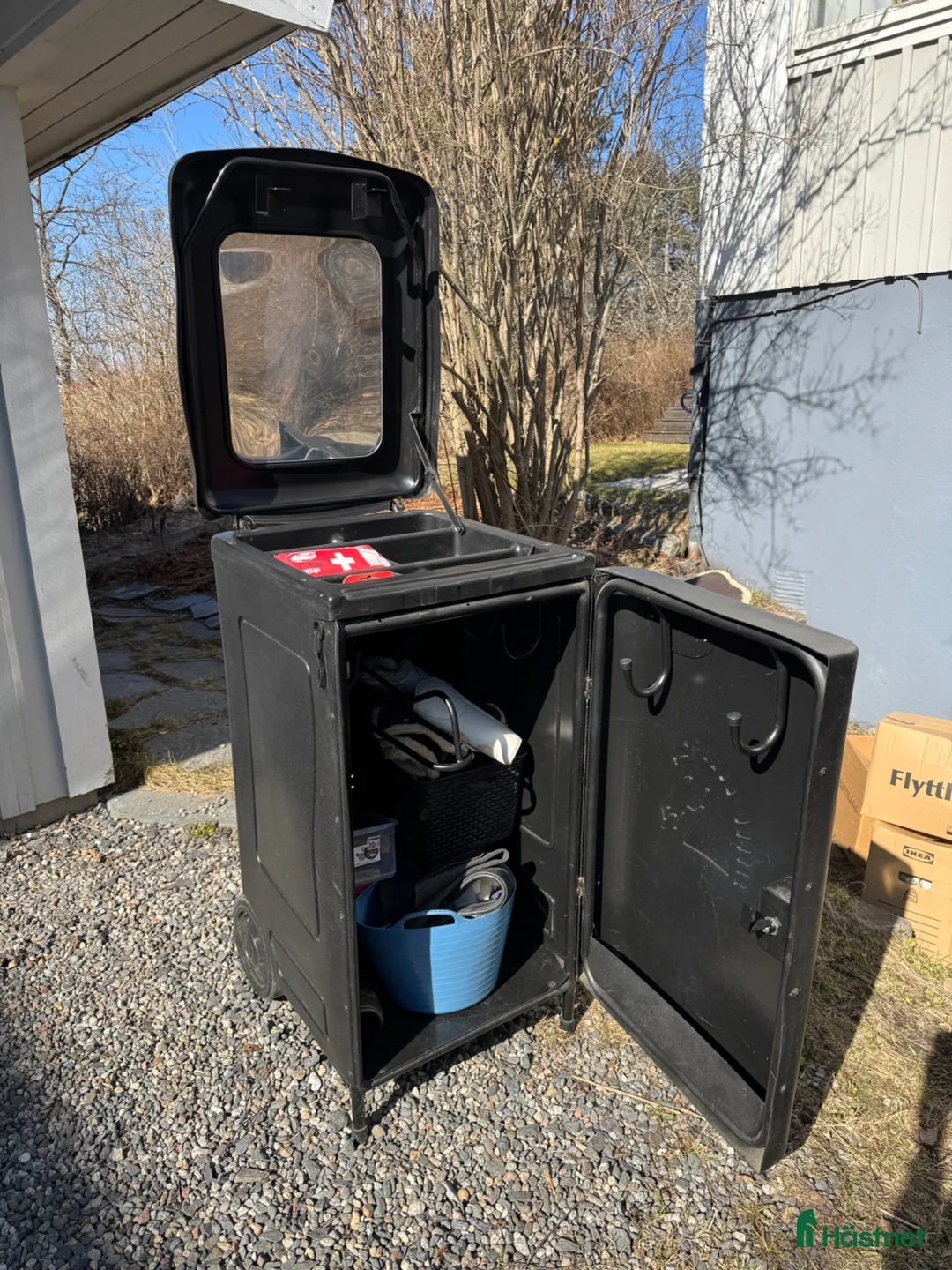 Övrig Hästutrustning hästutrustning till salu: Sadelskåp/Tävlingsskåp säljes!  - Annons 2