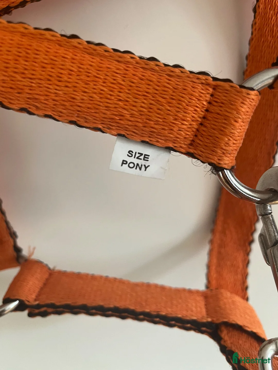 Övrig Hästutrustning hästutrustning till salu: Orange grimma strl ponny - Annons 2