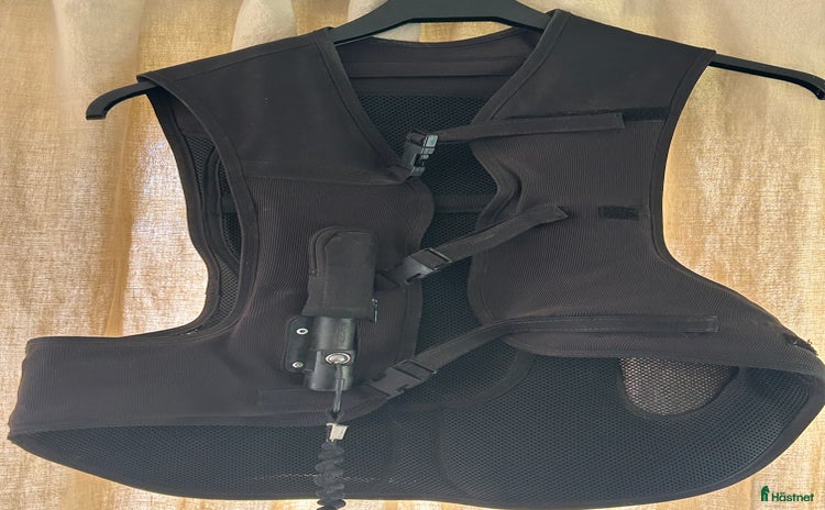 Säkerhetsvästar ryttarutrustning till salu i Arboga - Annons 9