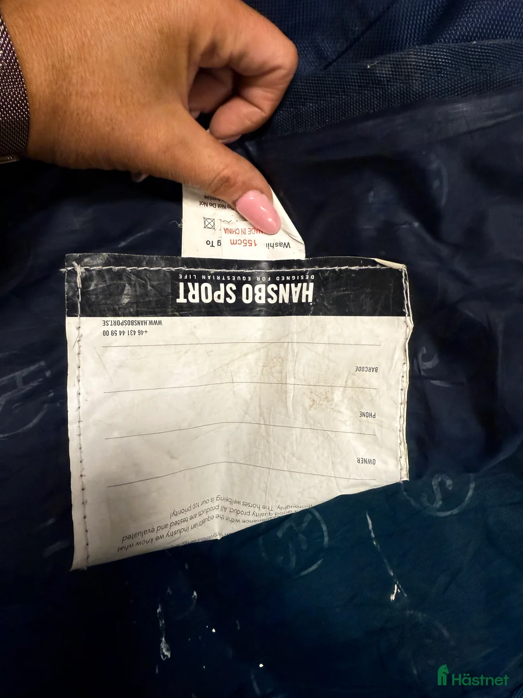 Täcken hästutrustning till salu: Hansbo vintertäcke med hals 200g i Adelsö - Annons 3