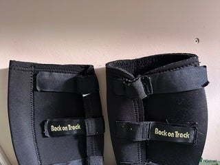 Benskydd hästutrustning till salu: Framknäskydd BoT i Perstorp - Annons 22