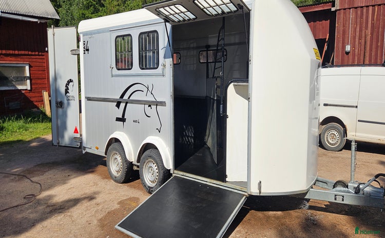 Hästtransporter  fordon & transport till salu i Vimmerby - Annons 9