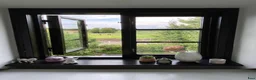  stallplats finnes: Hela stallet & Cottage Rent– Run Your Own Business - Annons 35