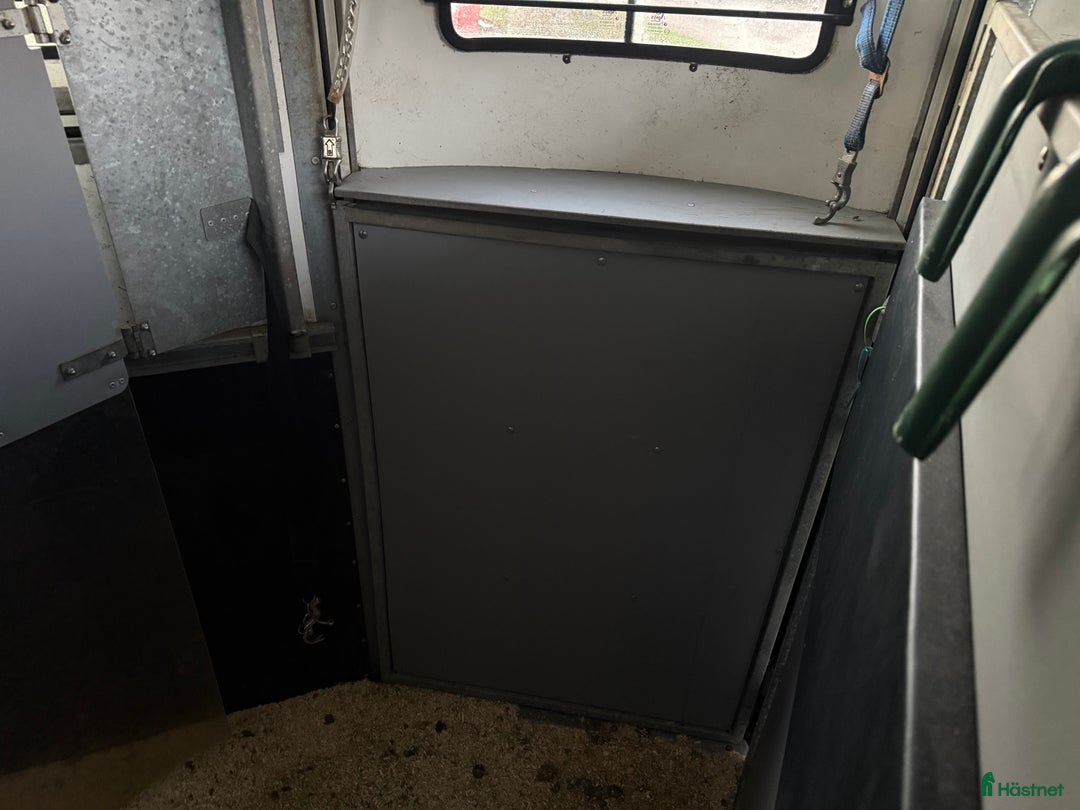 Hästtransporter  fordon & transport till salu: Fautras Oblic +2 i Kisa - Annons 3