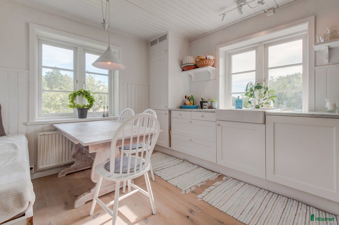  hästgårdar till salu: Charmigt stall i lantlig idyll, vackert renoverat! i Edsbro - Annons 33