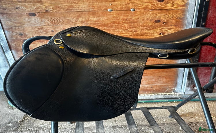 Sadlar hästutrustning till salu i Tidaholm - Annons 10