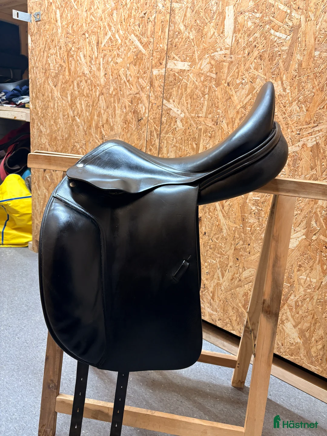 Sadlar hästutrustning till salu: Amerigo dressursal i Alvdal - Annons 1