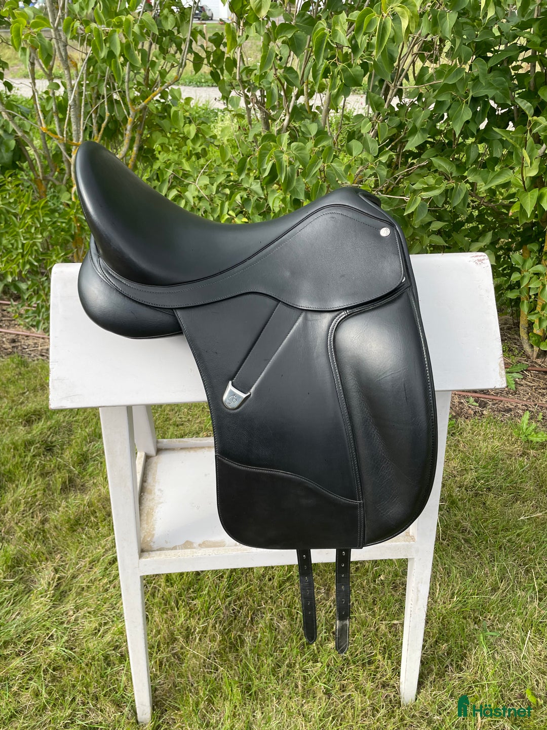 Sadlar hästutrustning till salu: Bates Classic dressyrsadel 17,5” Medium i Täby - Annons 1