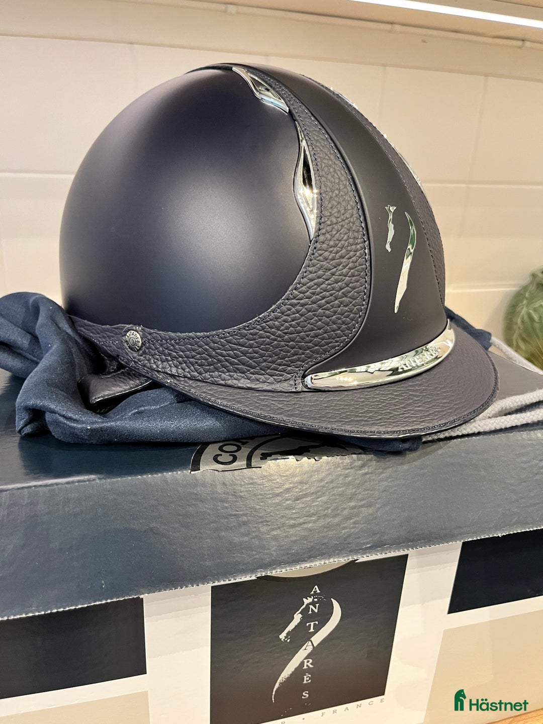 Hjälmar ryttarutrustning till salu: Ny Antarés hjälm! i Fornåsa - Annons 2