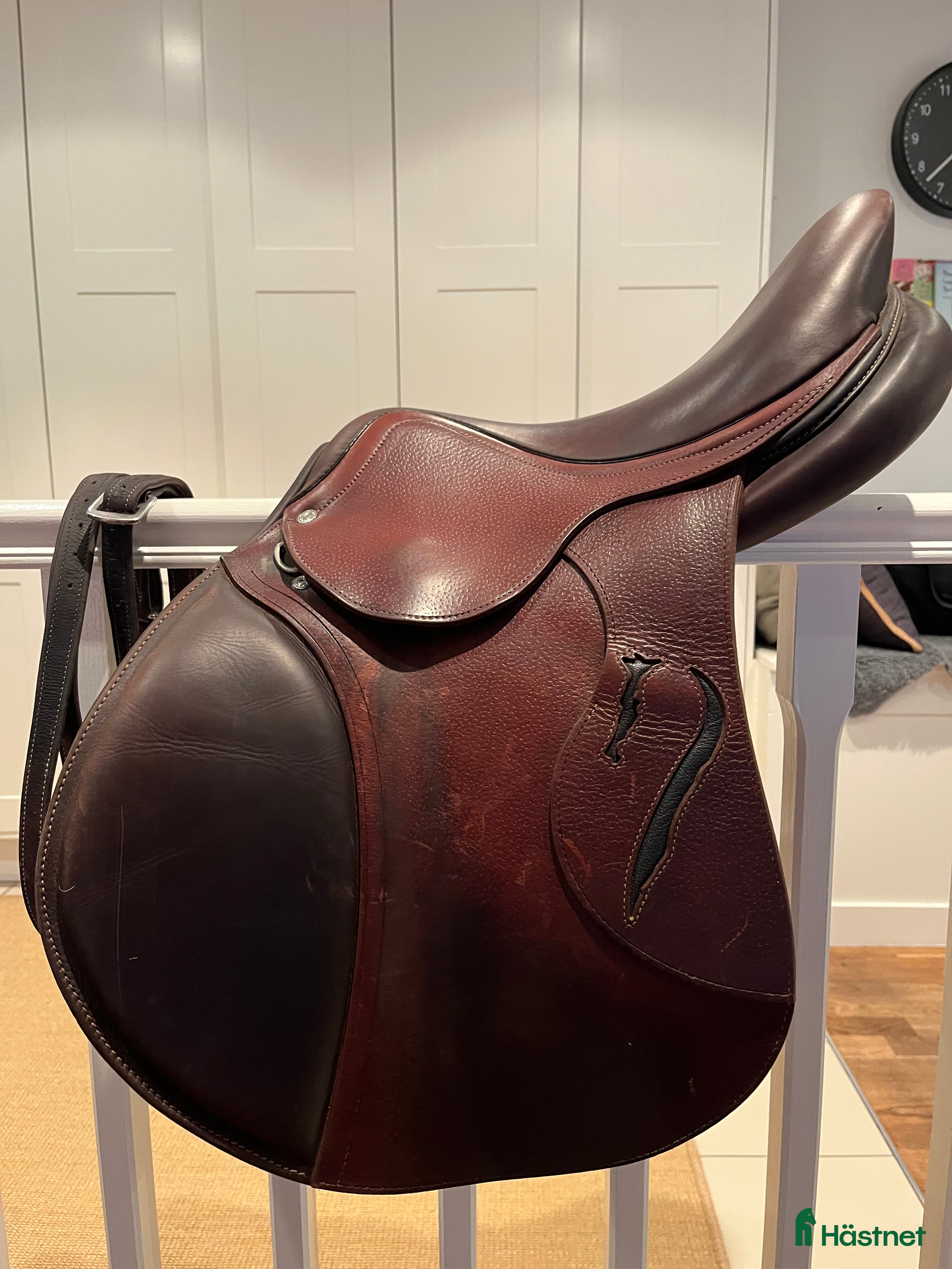 Sadlar hästutrustning till salu: Antares hoppsadel Connexion i Enskede - Annons 6