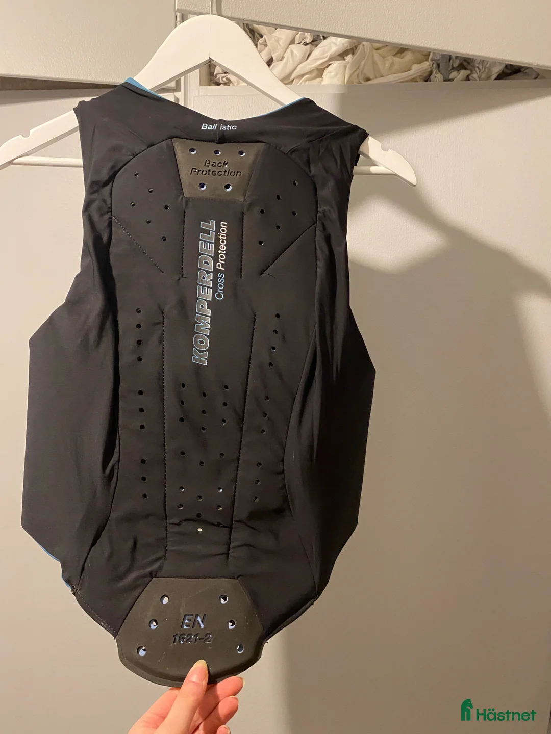 Säkerhetsvästar ryttarutrustning till salu: Komperdell Säkerhetsväst  i Mölndal - Annons 2