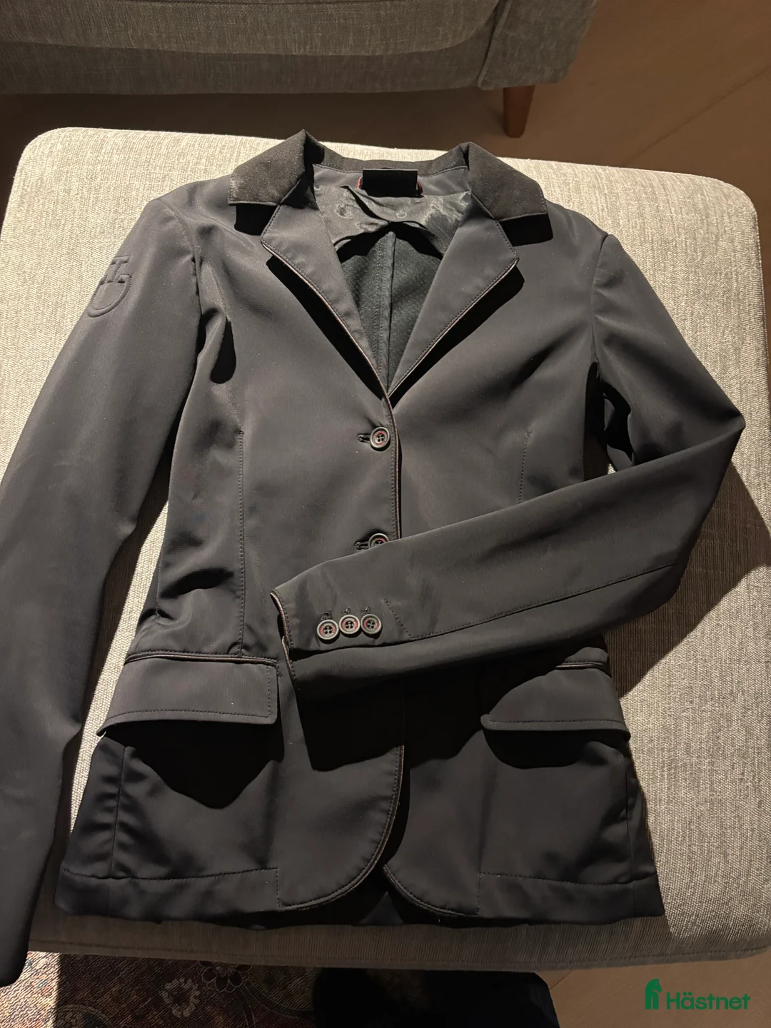 Jackor & Kavajer ryttarutrustning till salu: Cavalleria Toscana Juniorkavaj i Oxelösund - Annons 1