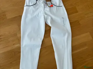 Ridbyxor ryttarutrustning till salu: Tävlingsridbyxor💫 - Annons 2