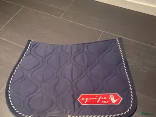 Schabrak & Vojlockar hästutrustning till salu: Equipe schabrak hopp i Lerum - Annons 1