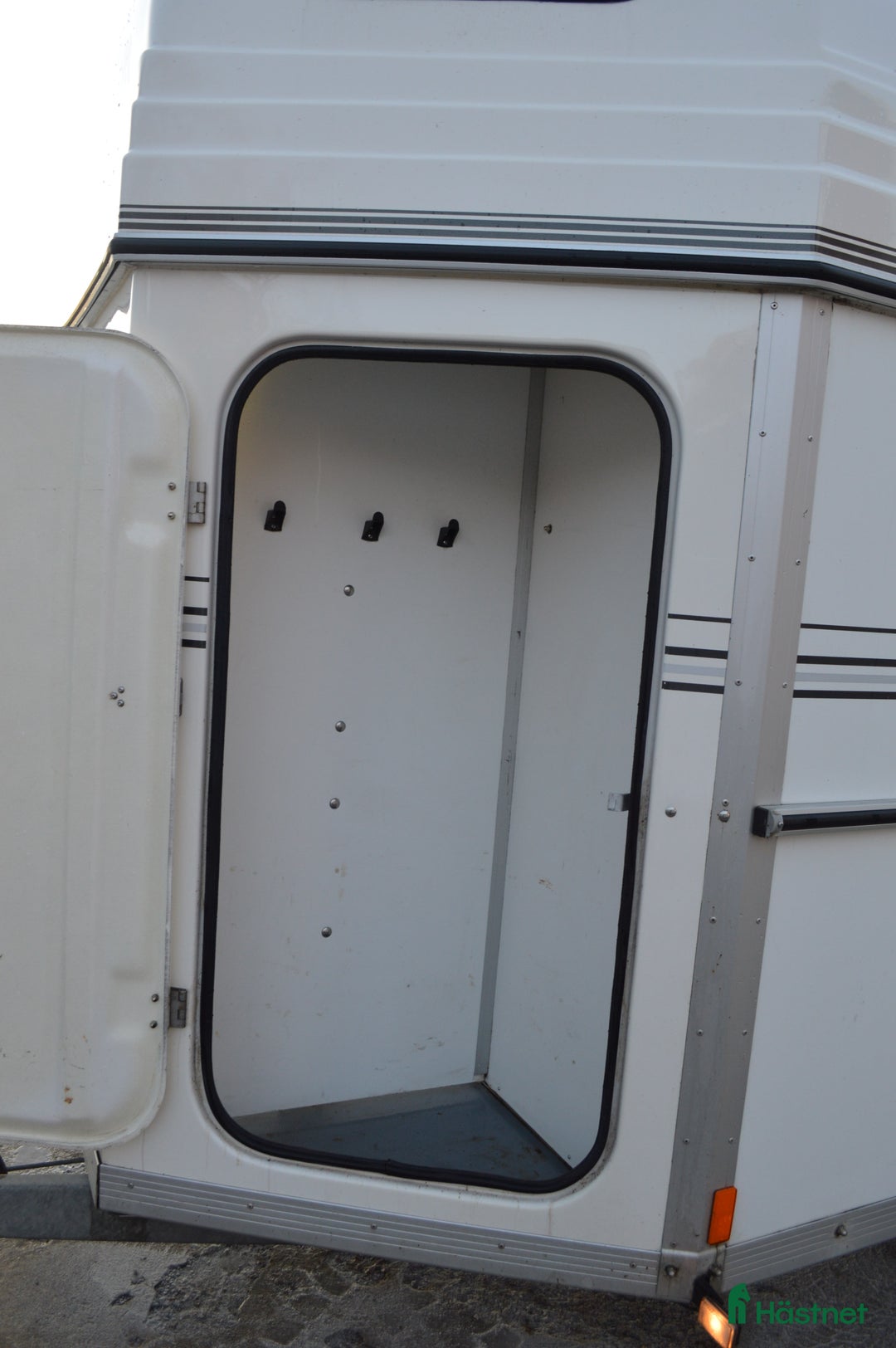 Hästtransporter  fordon & transport till salu: Forzab Cavallo SEH20 2016 Totalvikt 1990kg i Kvicksund - Annons 6