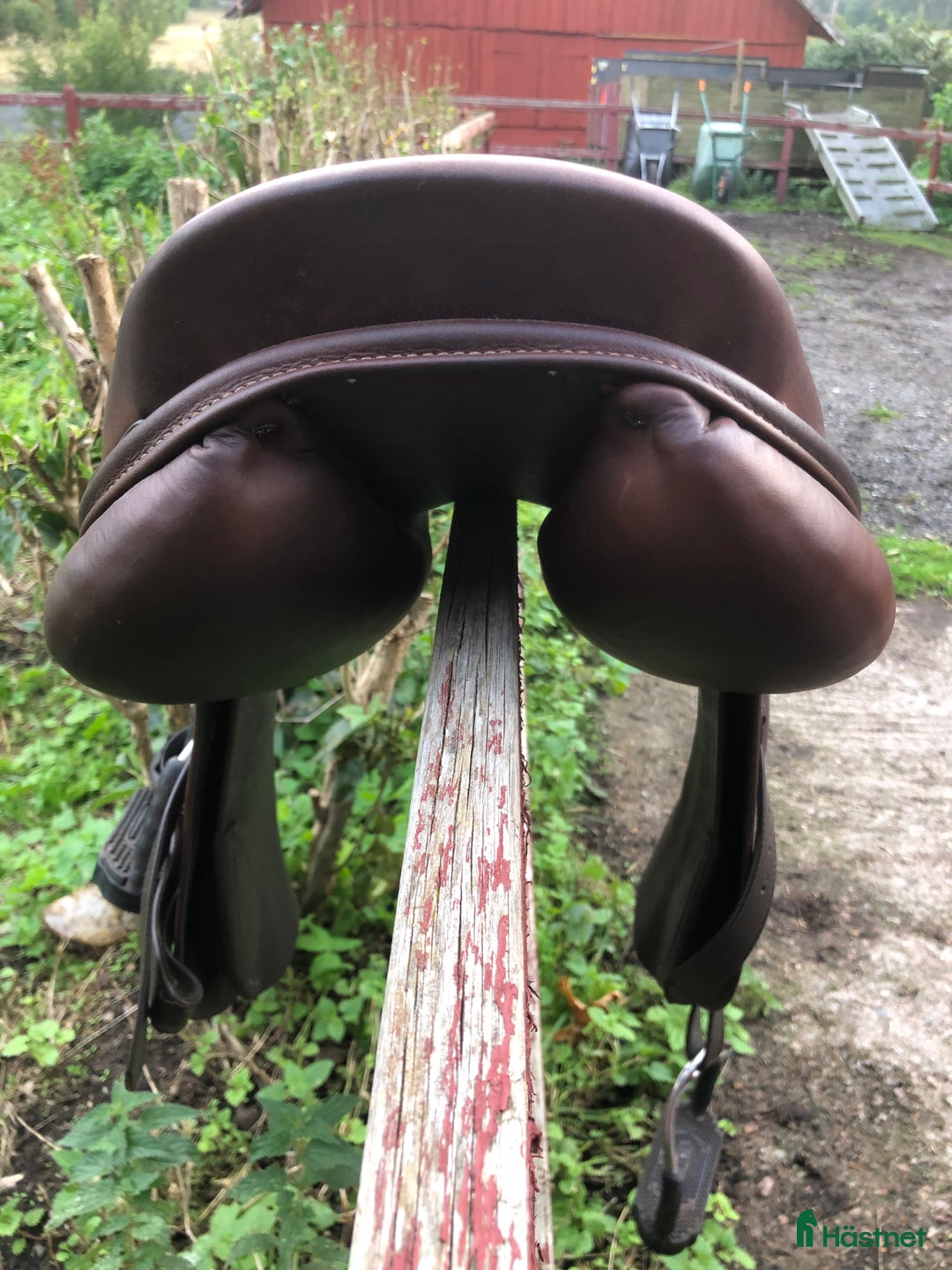 Sadlar hästutrustning till salu: Hoppsadel i Vallentuna - Annons 3