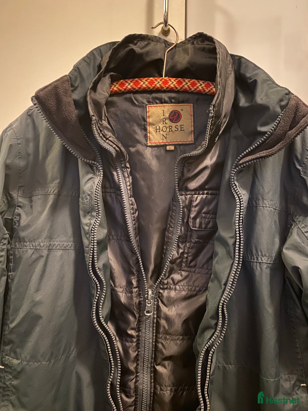 Jackor & Kavajer ryttarutrustning till salu: Mångsidig jacka i Klagshamn - Annons 1