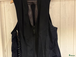 Säkerhetsvästar ryttarutrustning till salu: Freejump airbag i Nälden - Annons 23