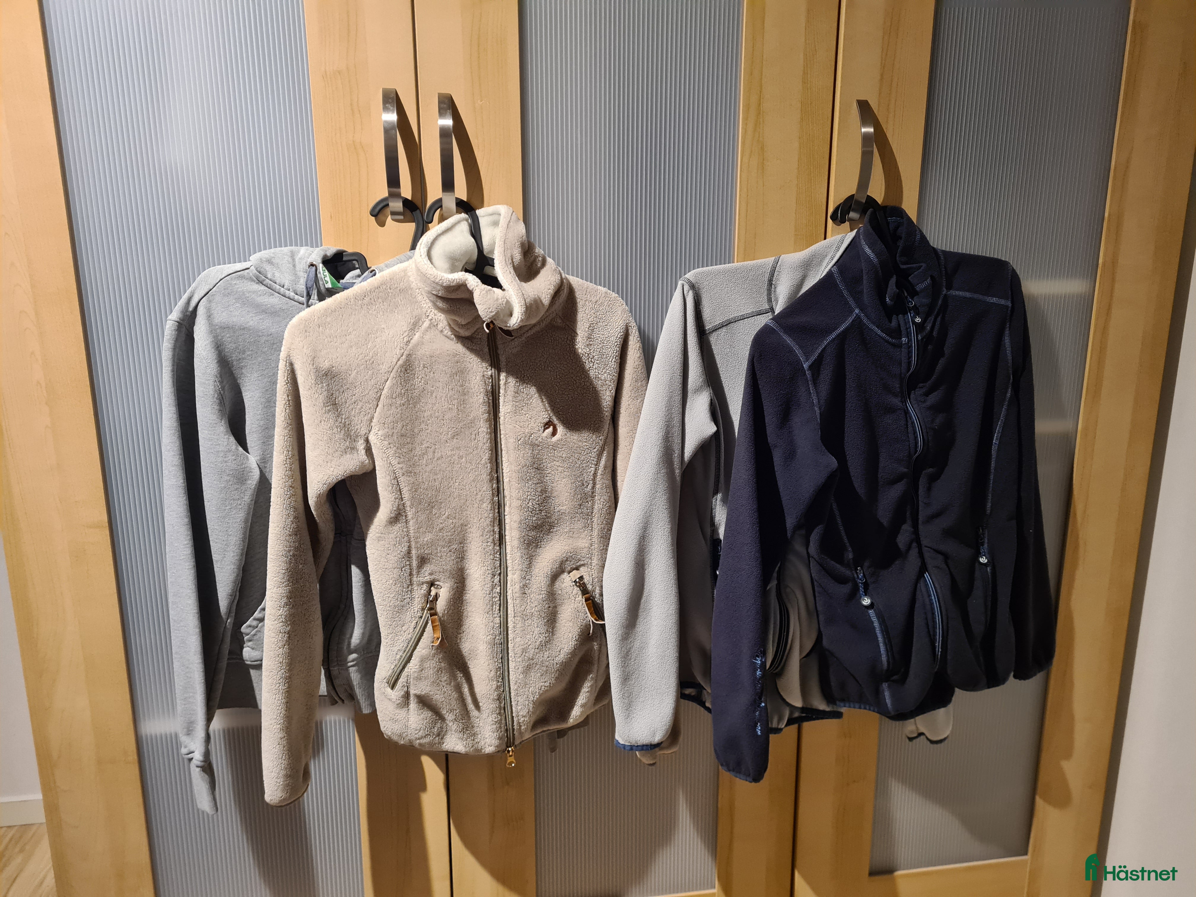 Övrigt Ridkläder ryttarutrustning till salu: Ridtröjor XS i Höör - Annons 3