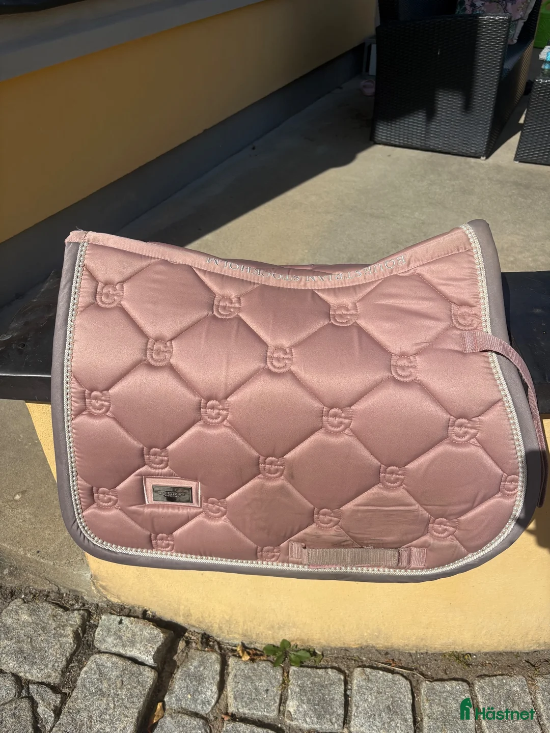 Schabrak & Vojlockar hästutrustning till salu: Equestrian Stockholm Pink Pearl schabrak – hopp - Annons 2