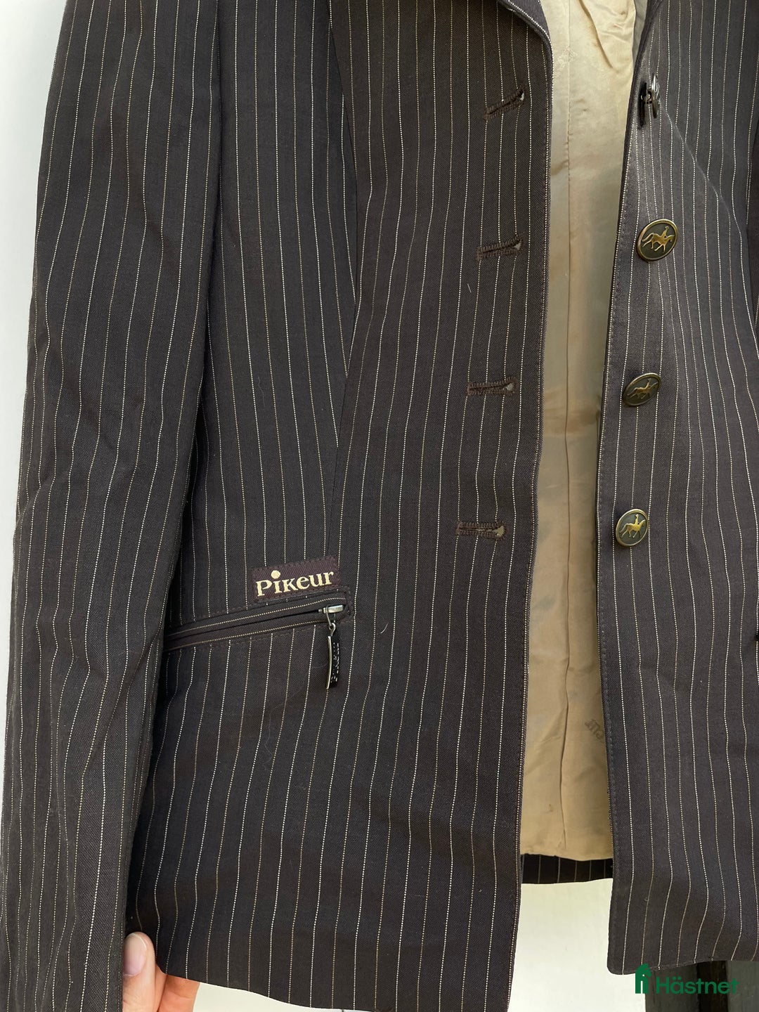 Jackor & Kavajer ryttarutrustning till salu: Tävlingskavaj i Askim - Annons 2