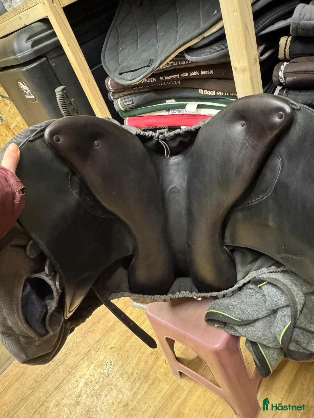 Sadlar hästutrustning till salu: Erreplus 17’ mörkbrun  - Annons 4