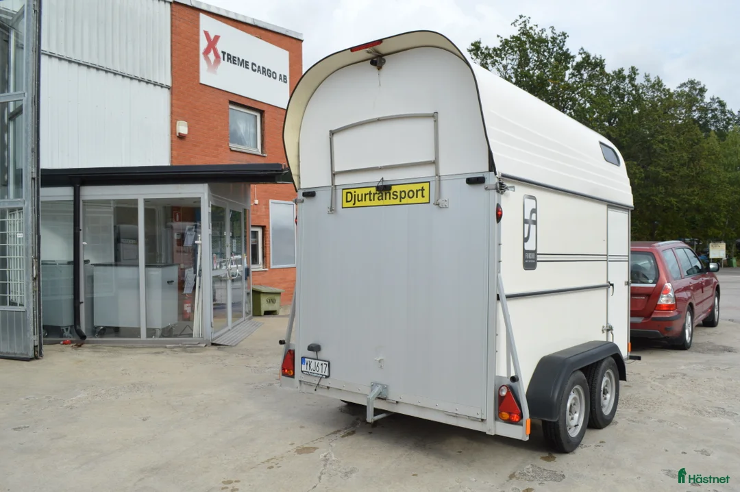 Hästtransporter  fordon & transport till salu: Forzab Futuro 220SEH 2018, Totalvikt 1990 kg i Kvicksund - Annons 4