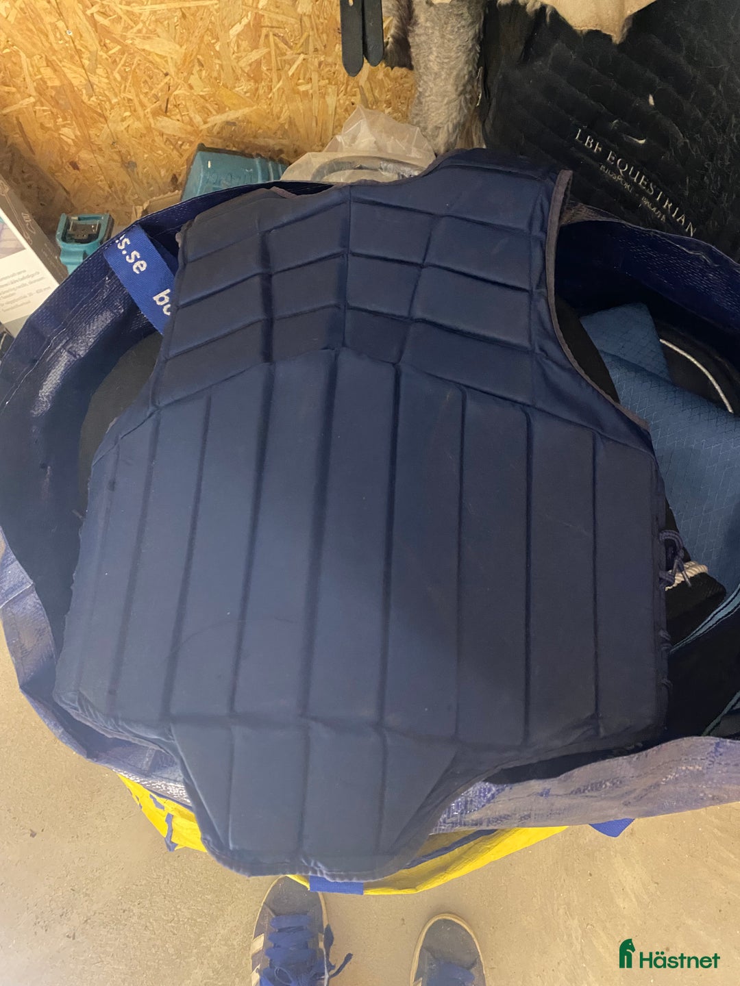 Säkerhetsvästar ryttarutrustning till salu: Snygg Säkerhetsväst i Vetlanda - Annons 3