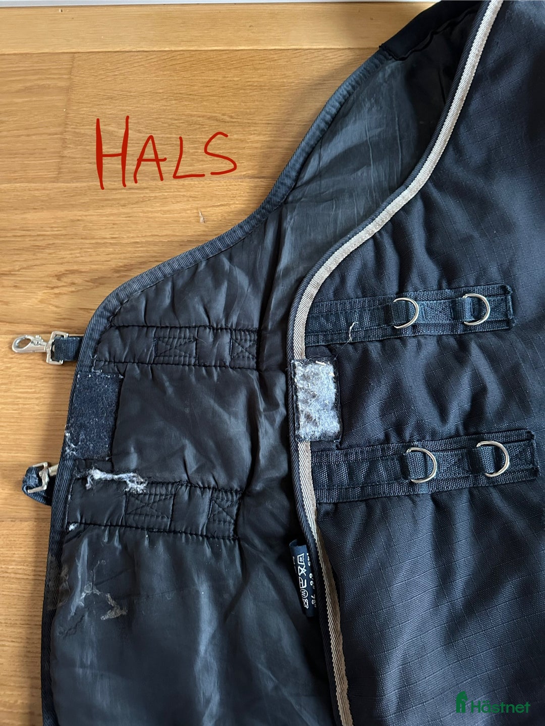 Täcken hästutrustning till salu: Vintertäcke avtagbar hals 400g i Perstorp - Annons 6