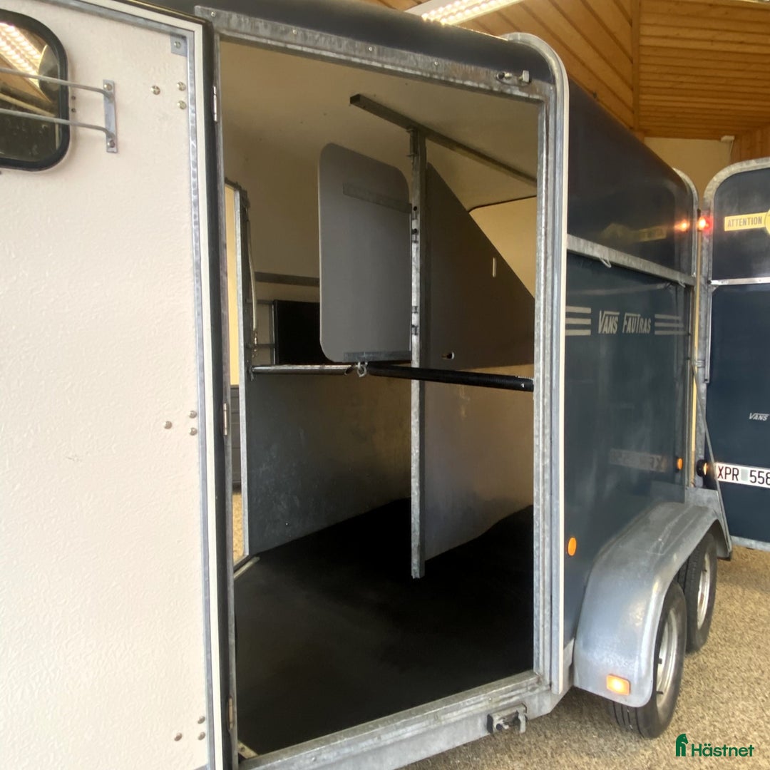 Hästtransporter  fordon & transport till salu: Välskött Fautras Provan i Kvicksund - Annons 10