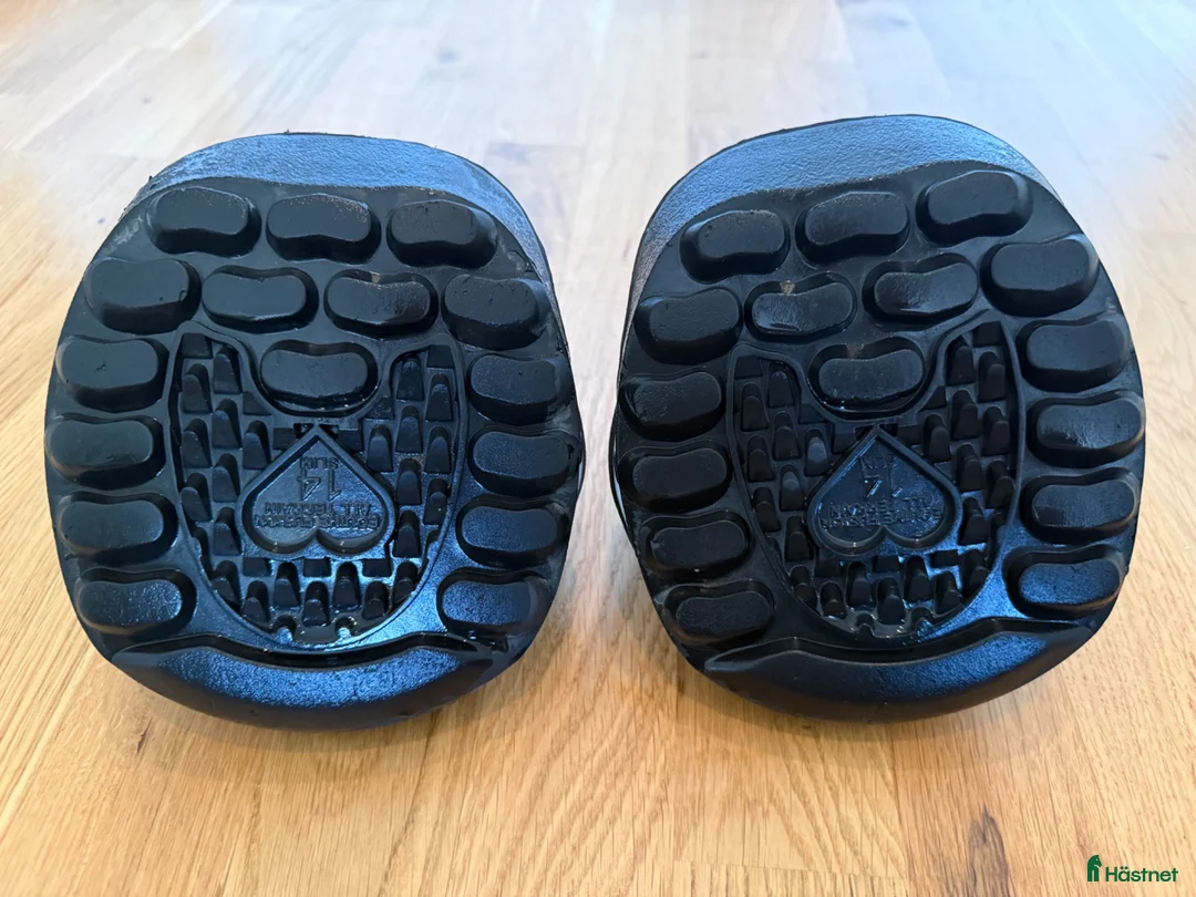 Övrig Hästutrustning hästutrustning till salu: Equine fusion Active jogging hovboots strl 14S - Annons 3