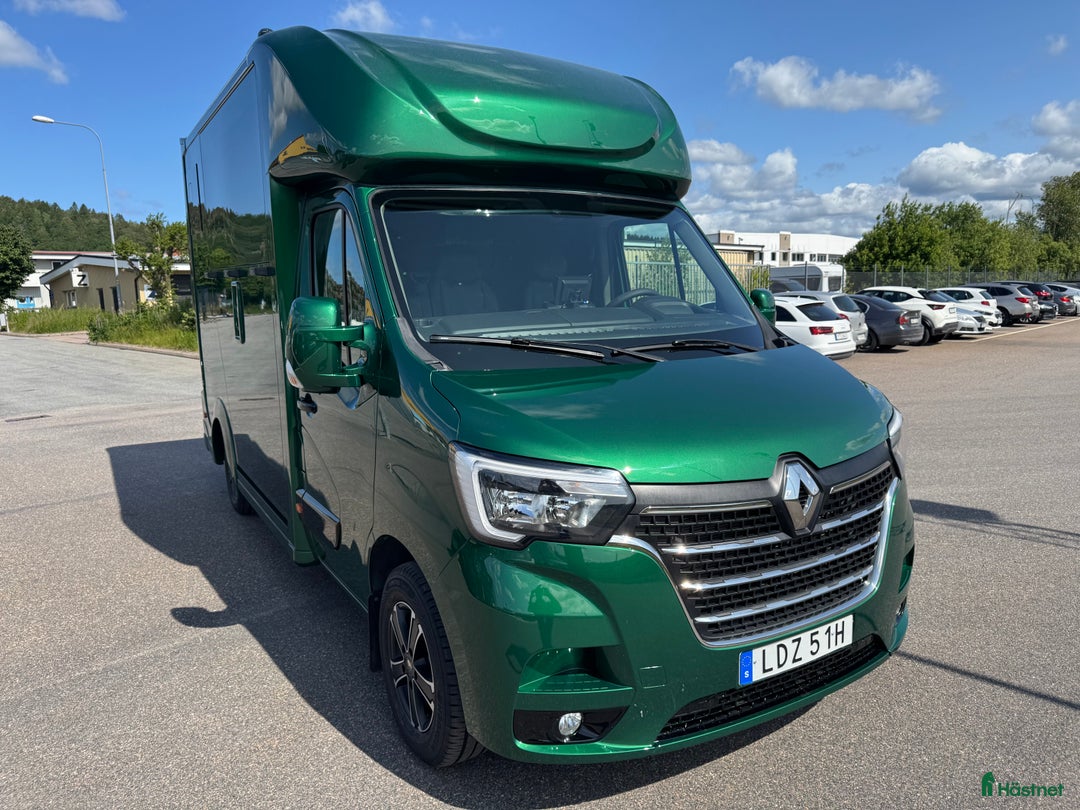 Hästlastbilar  fordon & transport till salu: Nybyggd Hästbuss Renault Master i Partille - Bild 9