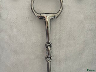 Bett hästutrustning till salu: Muffbett i Älmhult - Annons 1